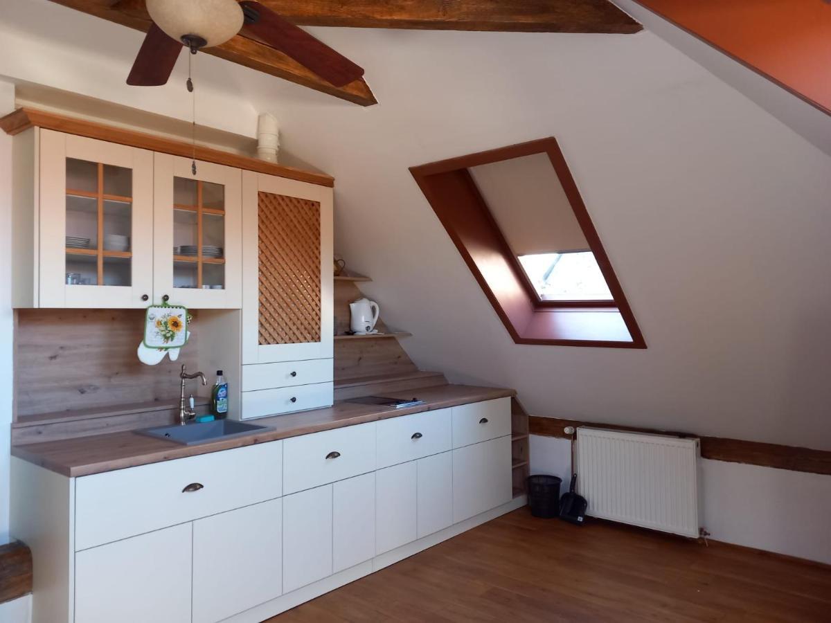 Roof Apartment Ztracena Olomouc Exterior photo